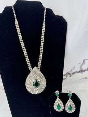 Celebrity NY Necklace Earrings Set Vintage Pendant Clear & Green Rhinestones